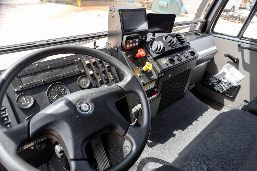 Acela Monterra GL 4x4 KRUG Expedition