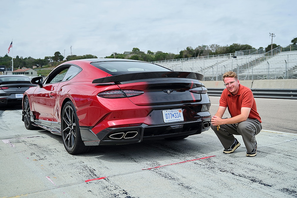 Bentley Supersports Monterey Dragon Red