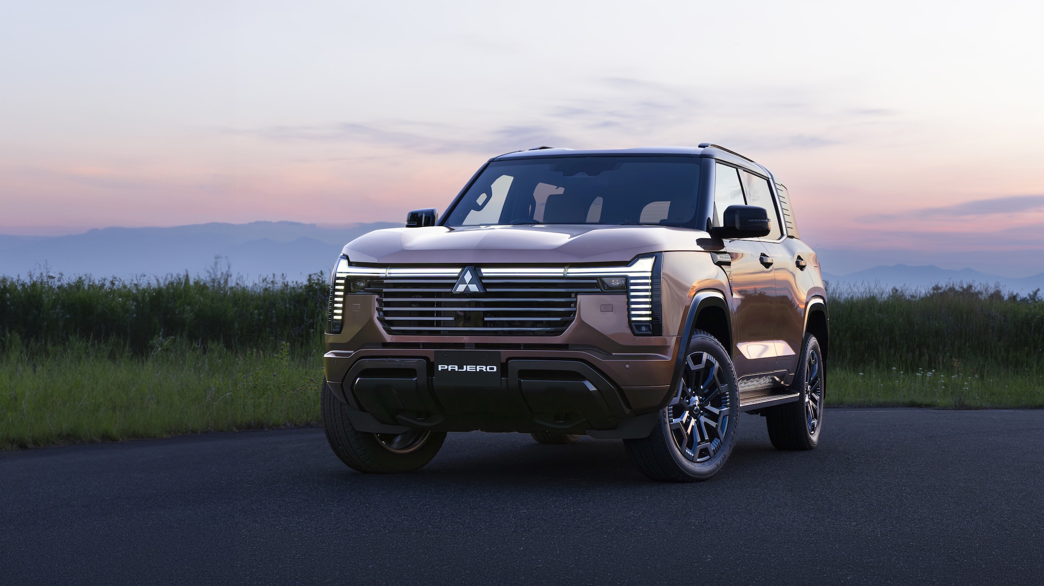 Rückkehr: neuer Mitsubishi Pajero bleibt ein echter Geländewagen! - AUTO ...