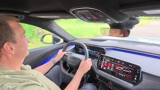 Dieses Muscle Car trotzt allen Trends