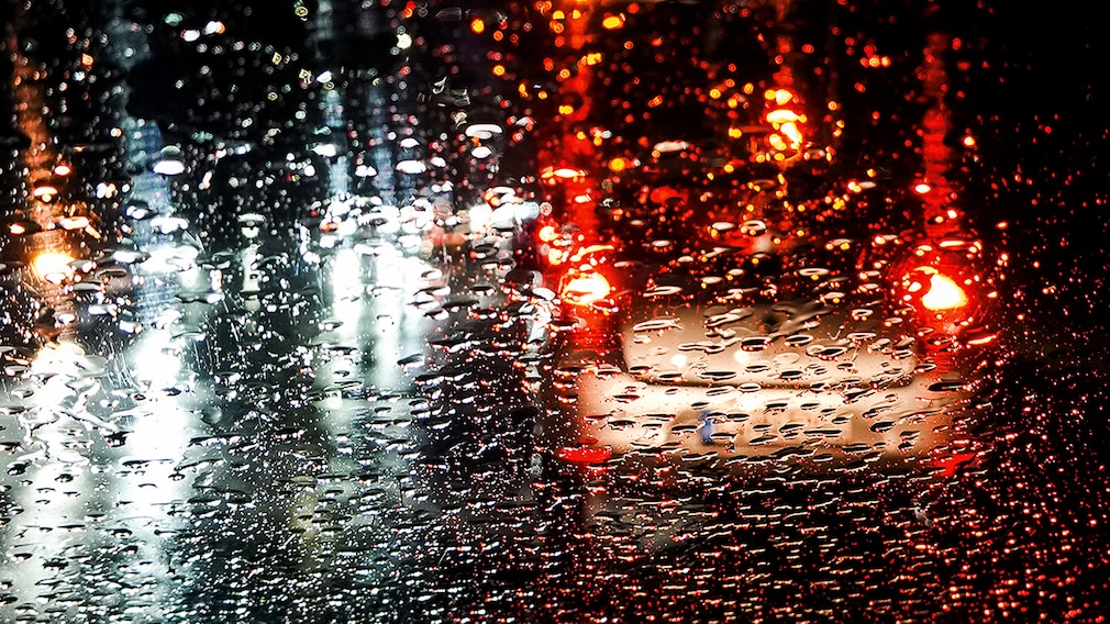 Darum kann Regen Ihrem Autolack mehr schaden als gedacht