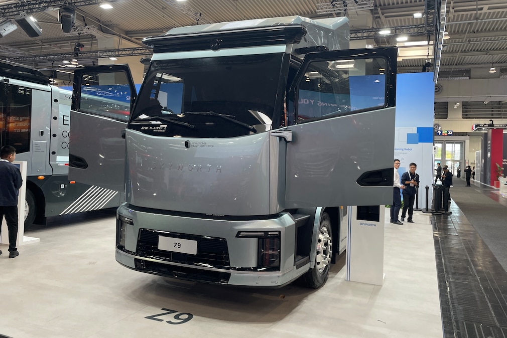 Autonom fahrender Skyworth Z9 auf der IAA Transportation