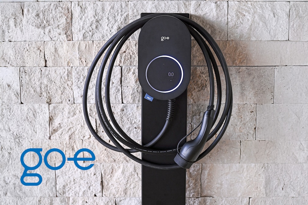 go-e Charger PRO CABLE mit Stand PRO