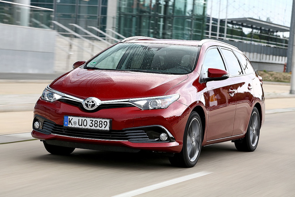 Toyota Auris Touring Sports