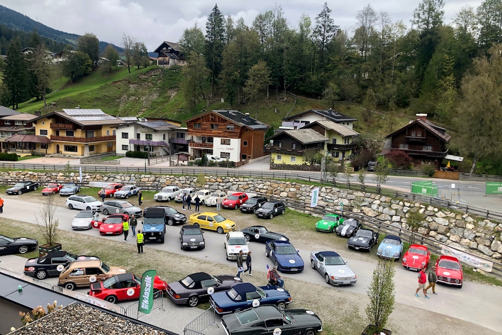 Parc fermé der Salzburger-Land-Klassik 2026 schräg von oben