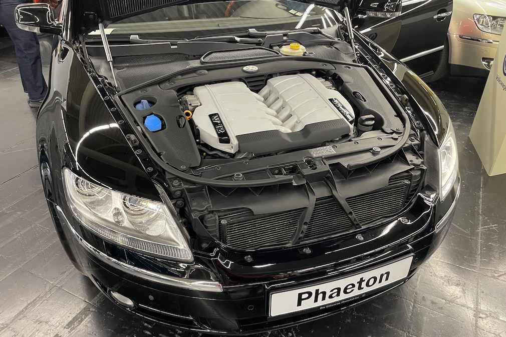 Volkswagen Phaeton W12 auf dem Techno Classica Salon