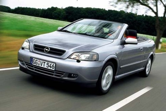 Opel Astra Cabrio Linea Rossa 2.2 DTI