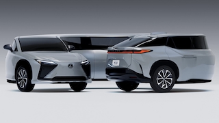 Lexus RZ/RX: Skulpturen von MSCHF