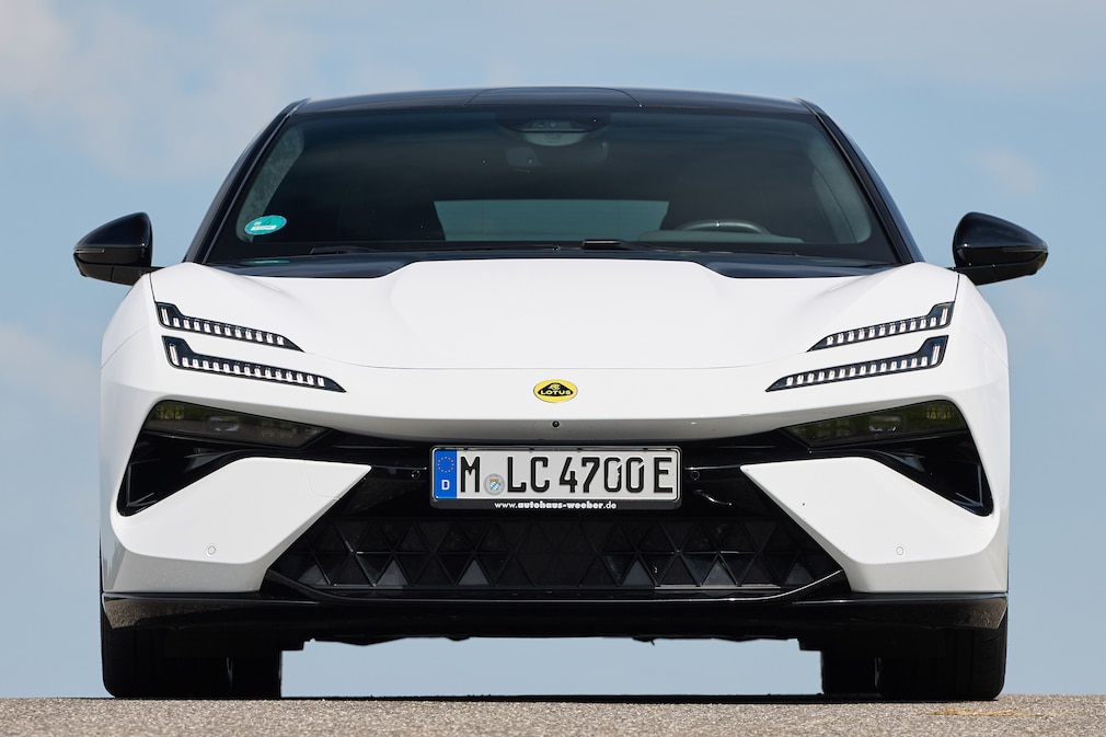 Lotus Emeya 600