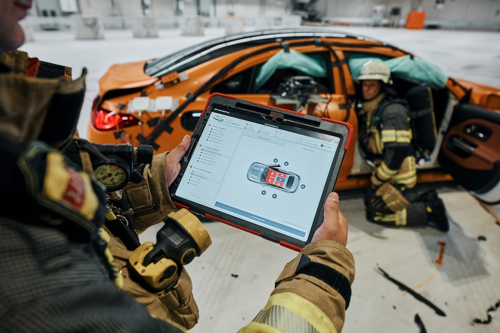 Mercedes-Benz Rescue Intelligence