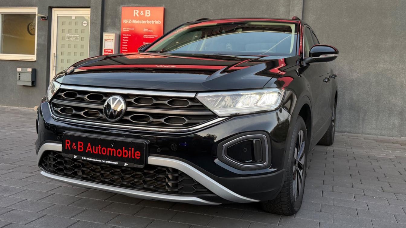 VW T-Roc als Jahreswagen zum Hammerpreis im Angebot - AUTO BILD