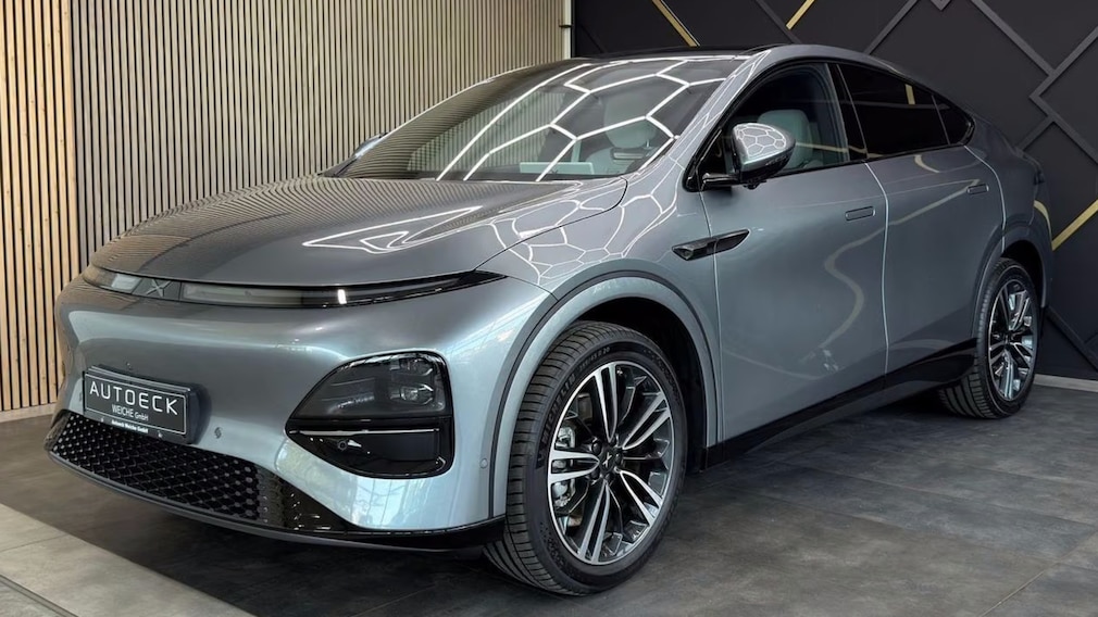 XPeng G6