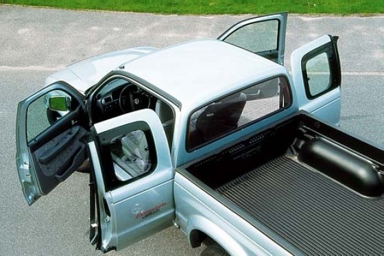 Mazda B2500 L-Cab