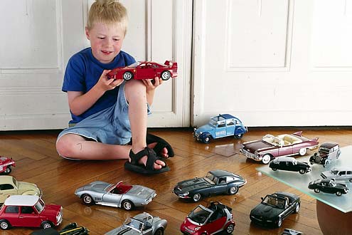 Tja, kleiner Mann, da guckste. Gewisse Autos sollte man im Laufe seines Lebens einfach gefahren haben. AUTO BILD stellt 25 davon vor.