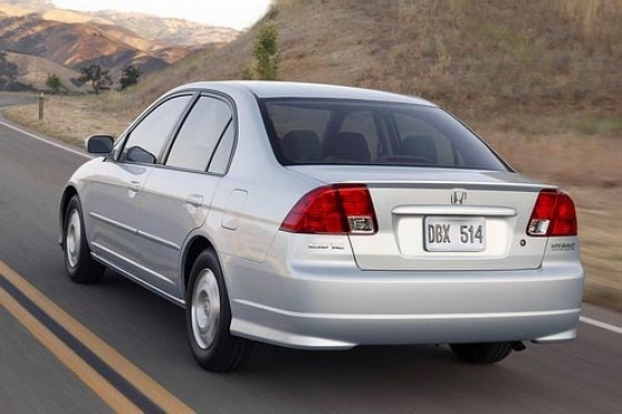 Honda Civic IMA startet 2004