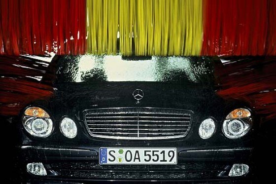 Neuer Lack von Mercedes-Benz Neuer Lack von Mercedes-Benz