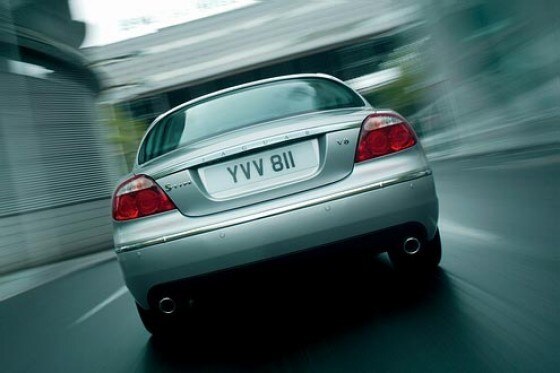 S-Type mit Diesel und X-Type als Kombi