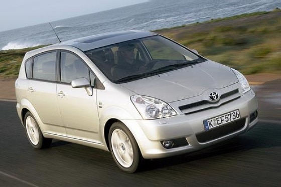 Toyota Corolla und Avensis Verso