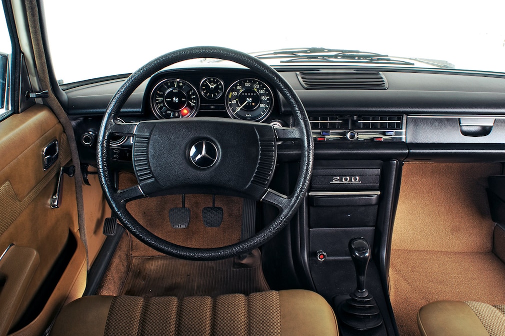 Mercedes Benz 200