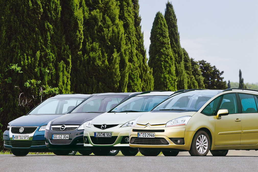 Familie mit VW Touran 1.9 TDI