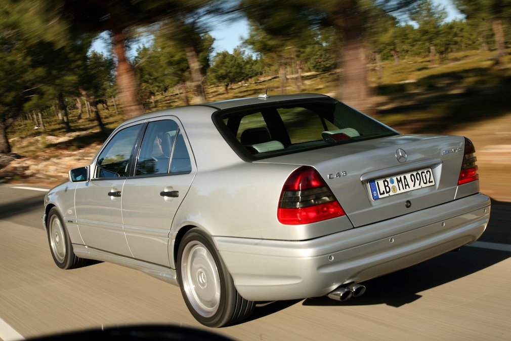 Mercedes-Benz C43 AMG
