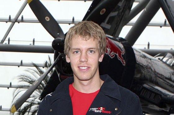 Der Dritte im Bunde der F1-Young-Generation. Sebastian Vettel hat wie Rosberg und Hamilton das Zeug zum Siegen, nur nocht das richtige Auto.