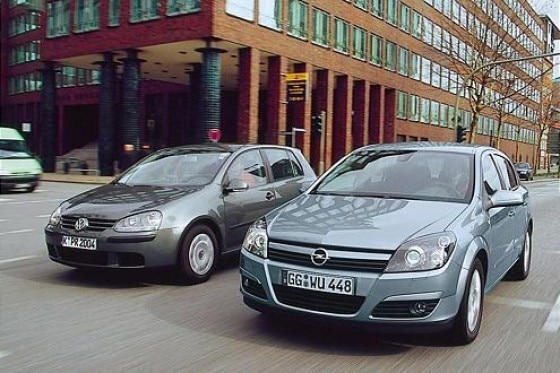 Opel Astra gegen VW Golf