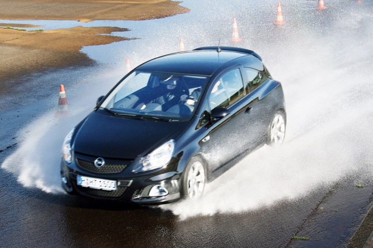 Reifentest 215/45 R 17