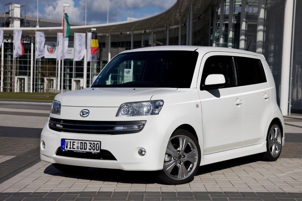 Daihatsu Materia Sondermodell White X