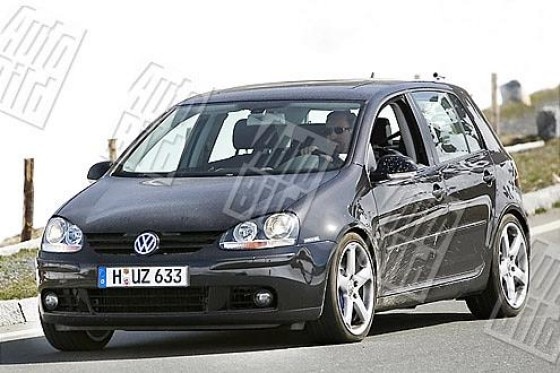 Erlkönig VW Golf R32 Erlkönig VW Golf R32