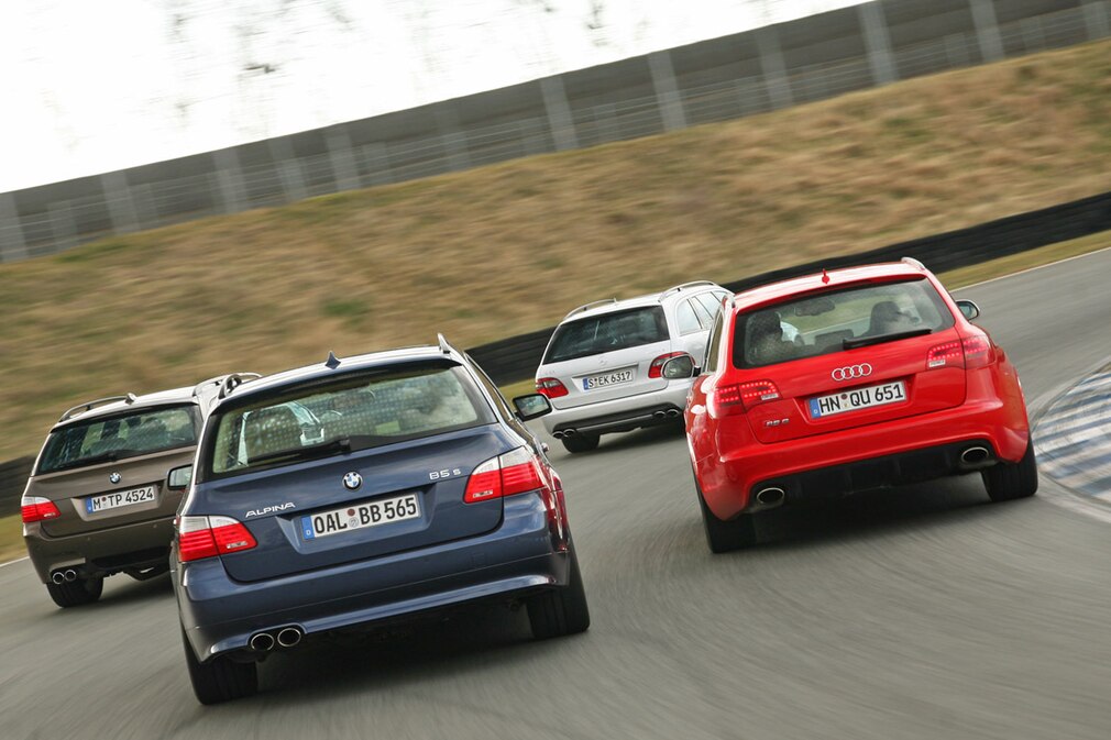 Vier sportliche Kombis