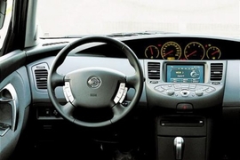 Nissan Primera Plus