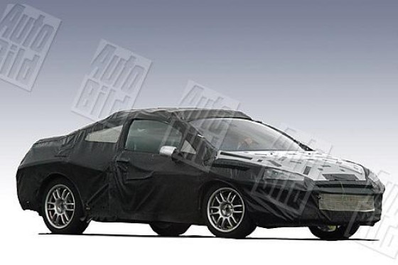 Erlkönig Peugeot 407 Coupé