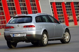 Alfa Crosswagon Q4