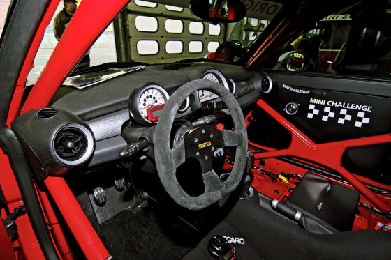 Tracktest Mini JCW Challenge, Cockpit