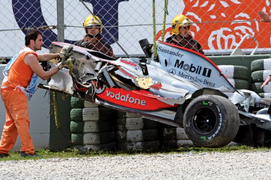 Formel 1, GP von Spanien, das Auto von Kovalainen nach dem Crash