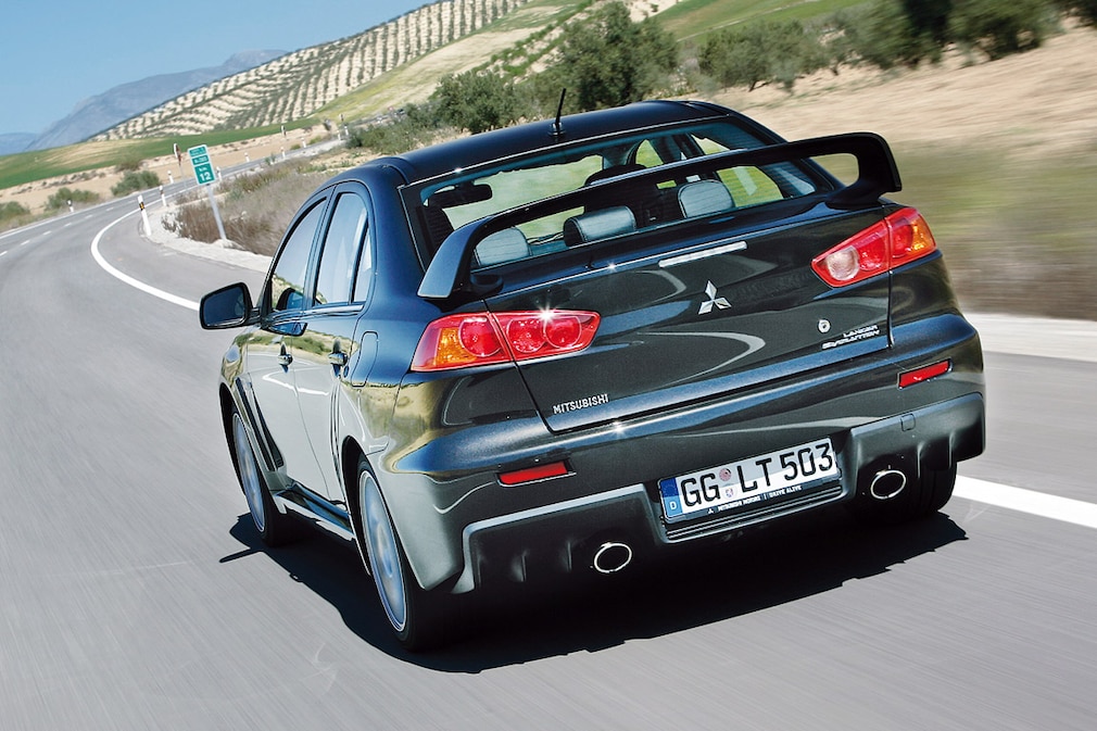 Mitsuishi EVO X