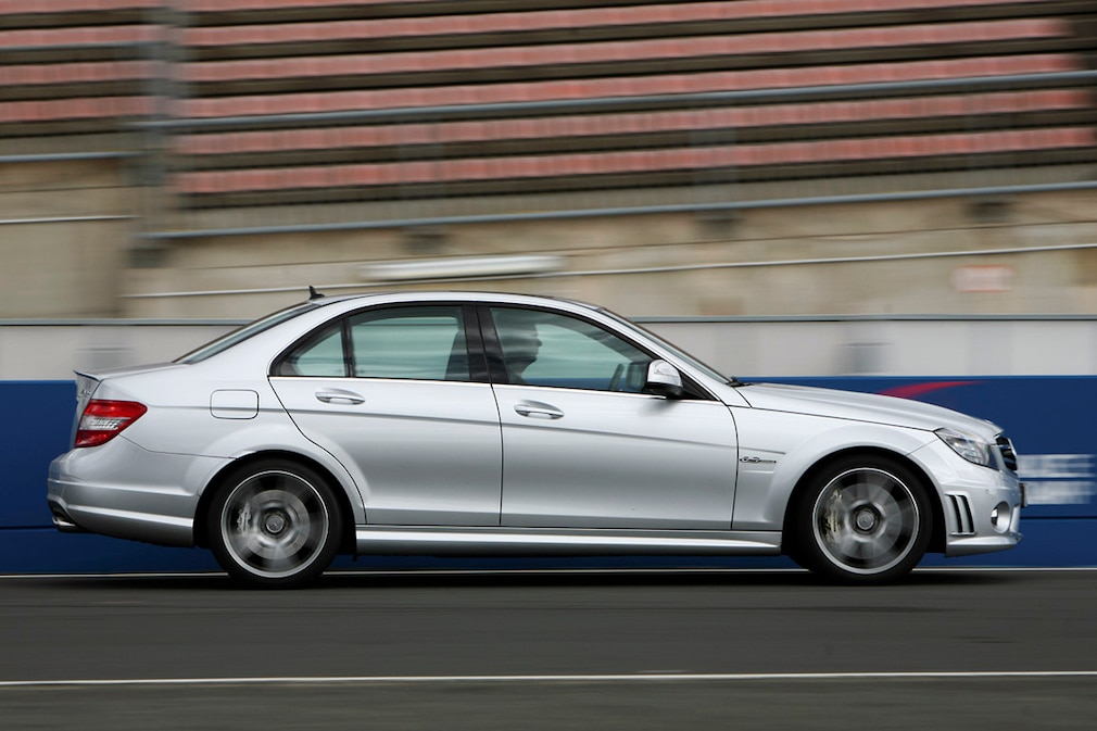 Mercedes-Benz C 63 AMG