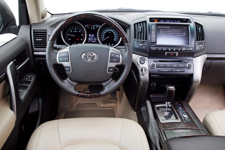 Toyota Land Cruiser 4.5 D-4D V8