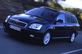 Toyota Avensis Combi "Travel"