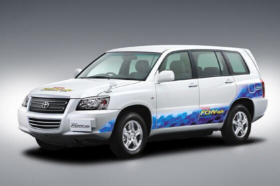 Toyota FCHV-adv