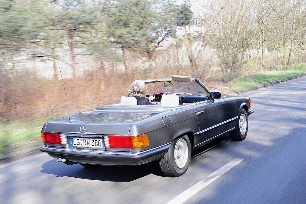 Mercedes-Benz 350 SL R 107