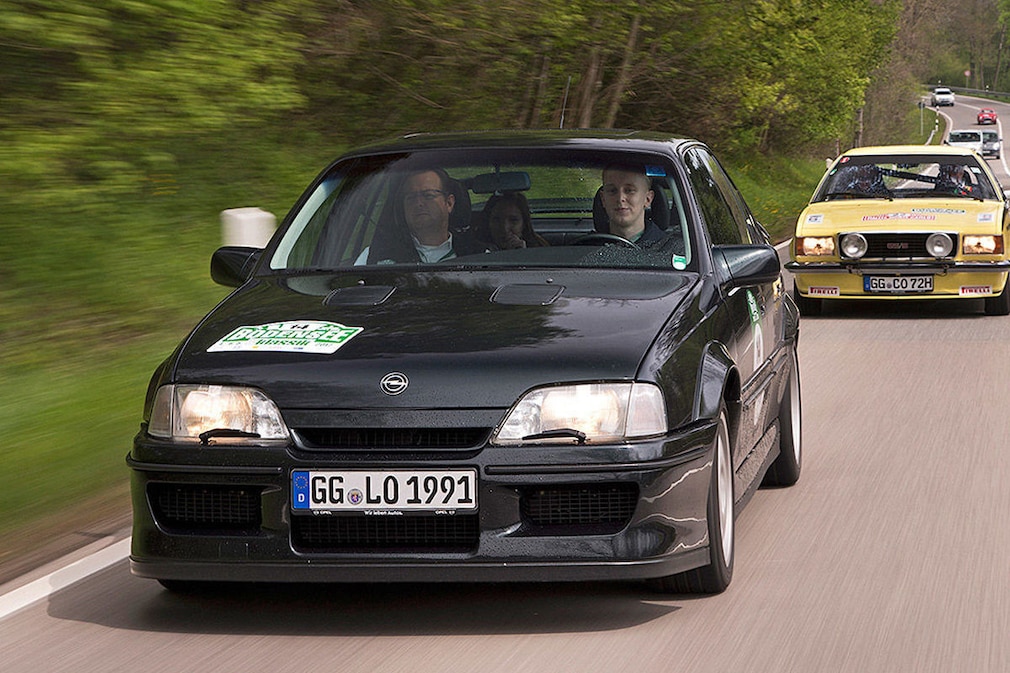 Opel Lotus Omega Opel Lotus Omega