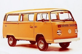 Nostalgiereisen im T2, vermietet von "Berlin Bulli".