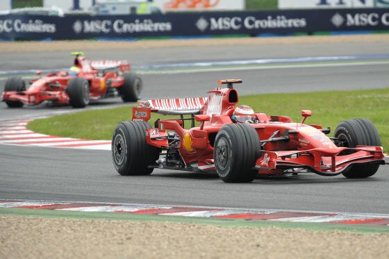 Formel 1 Rennwagen Felipe Massa 2008
