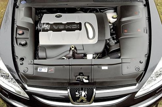 Peugeot 607 Sport V6 HDi FAP 205