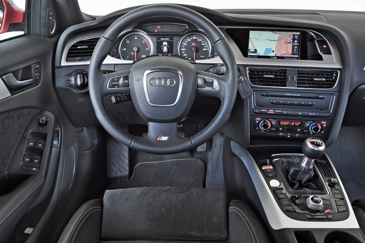 Audi A4 Avant 3.0 TDI DPF Quattro