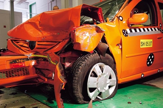 Crashtest Dacia Logan und VW Golf IV