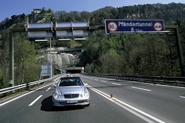 Österreich gibt ab 1. September für den 23 Kilometer langen Abschnitt der A14 zwischen Bundesgrenze und Hohenems eine Korridorvignette heraus.