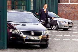 Audi A4 gegen VW Passat